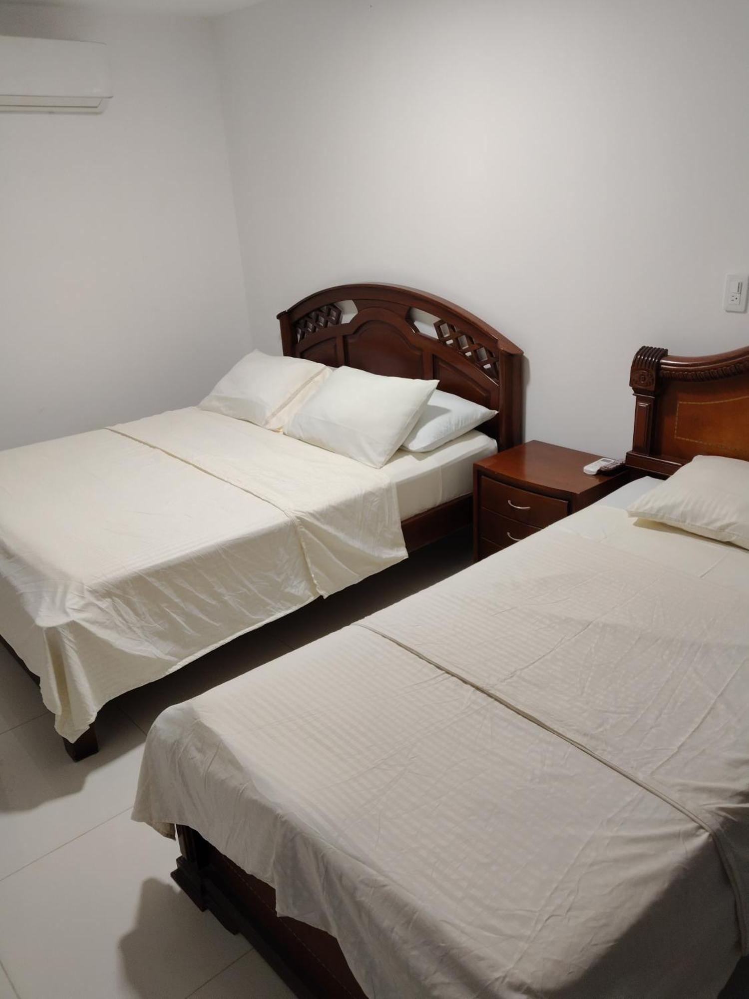 Hotel Premium House ฟลอริดาบลังกา ภายนอก รูปภาพ