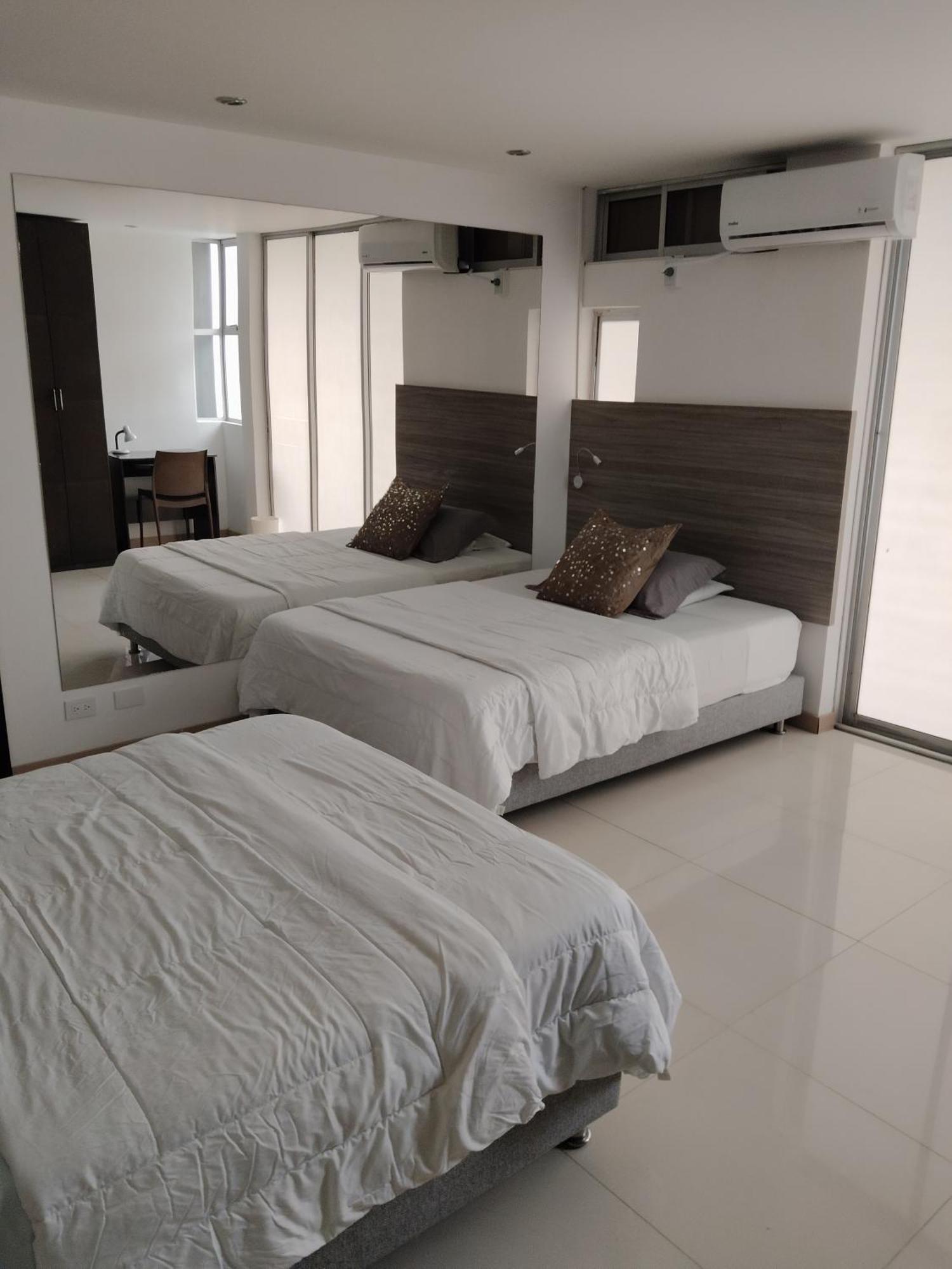Hotel Premium House ฟลอริดาบลังกา ภายนอก รูปภาพ