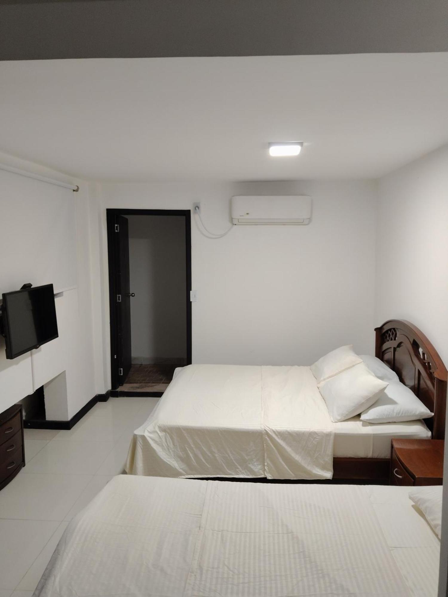 Hotel Premium House ฟลอริดาบลังกา ภายนอก รูปภาพ