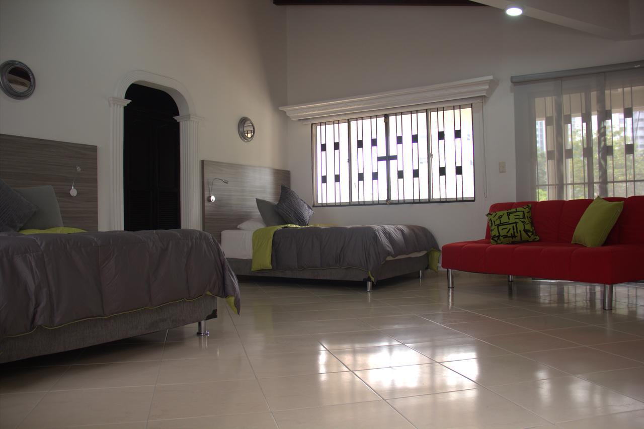 Hotel Premium House ฟลอริดาบลังกา ภายนอก รูปภาพ