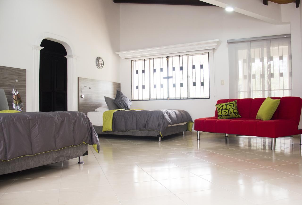 Hotel Premium House ฟลอริดาบลังกา ภายนอก รูปภาพ